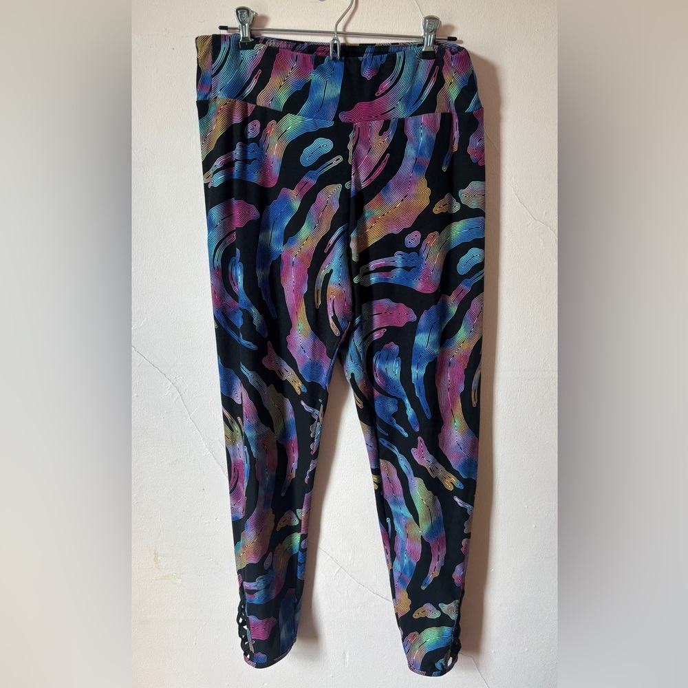 No Boundaries Multicolor Swirl Kids Leggings
